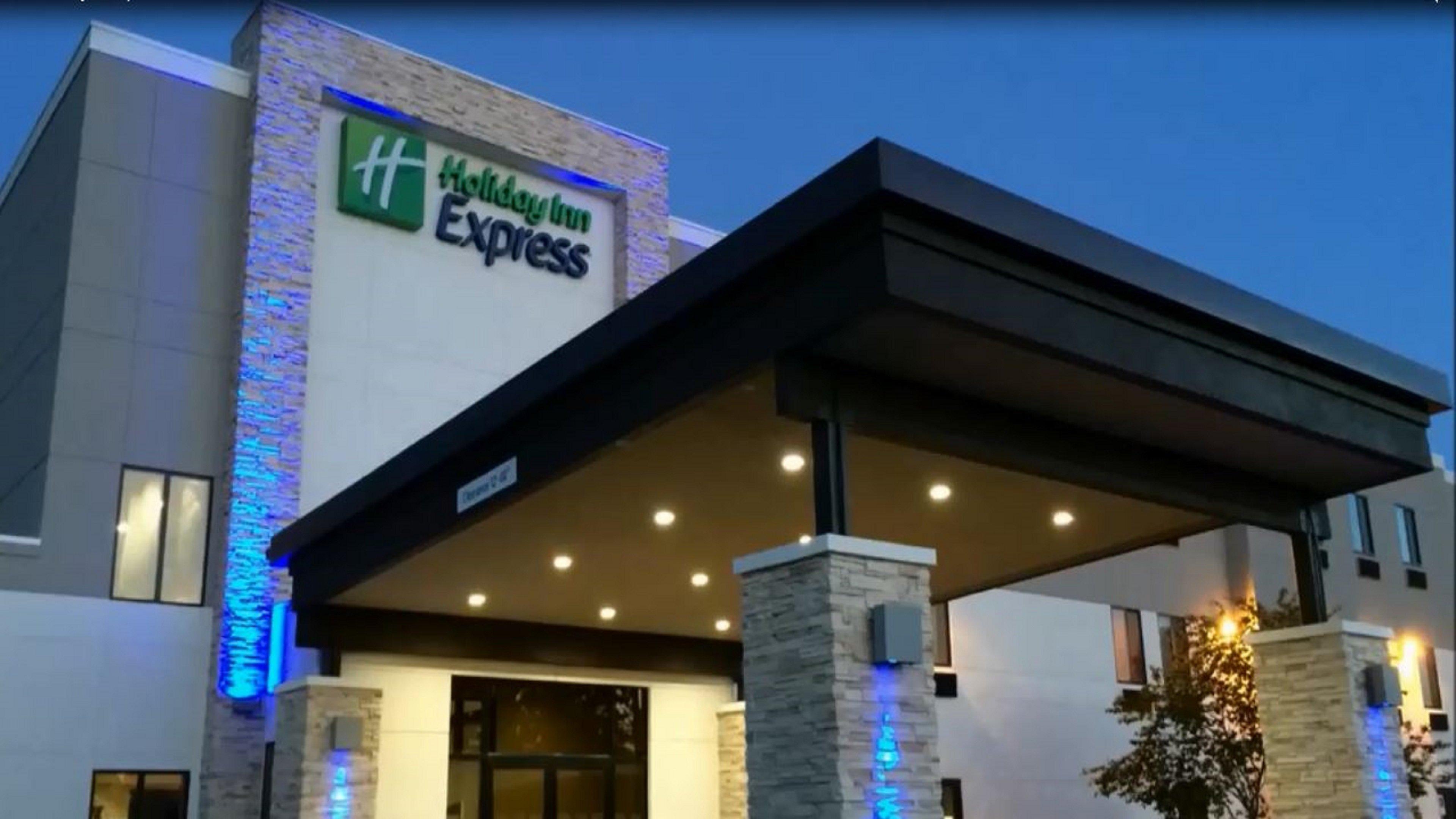 Holiday Inn Express & Suites - Oklahoma City Airport By Ihg מראה חיצוני תמונה