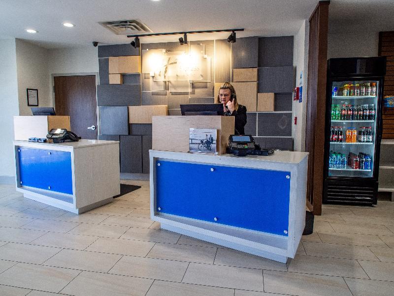 Holiday Inn Express & Suites - Oklahoma City Airport By Ihg מראה חיצוני תמונה